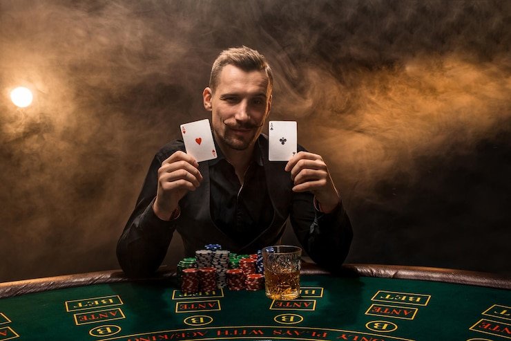 Tampilan tabel pembayaran Caribbean Stud Poker di chelseatoto dengan pembayaran untuk setiap kombinasi tangan